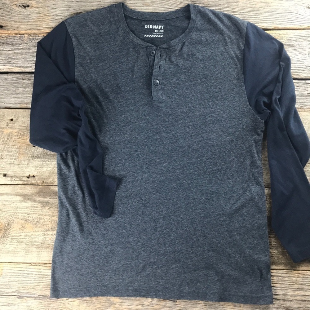 Old Navy Boy’s Blue Henley Size Large - Picture 2 of 6